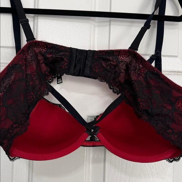 Torrid  Lace Push-Up Bra - Picture 8 of 9